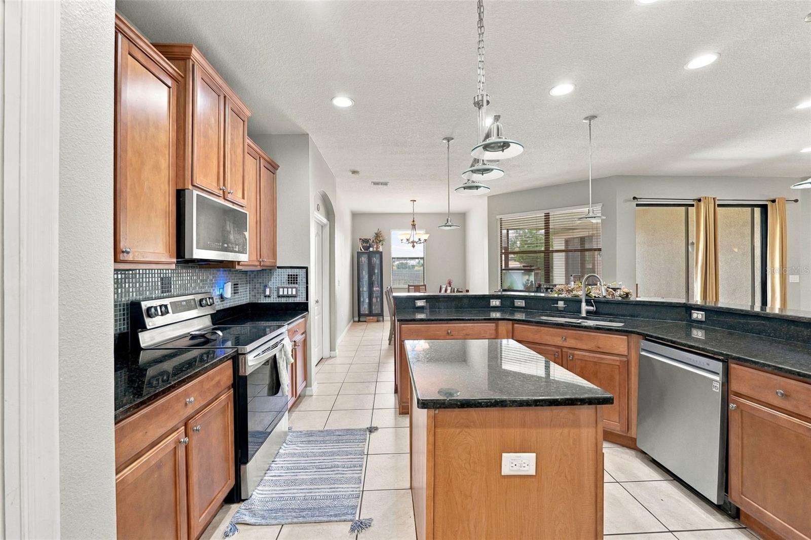 9808 CARR RD — photo 12