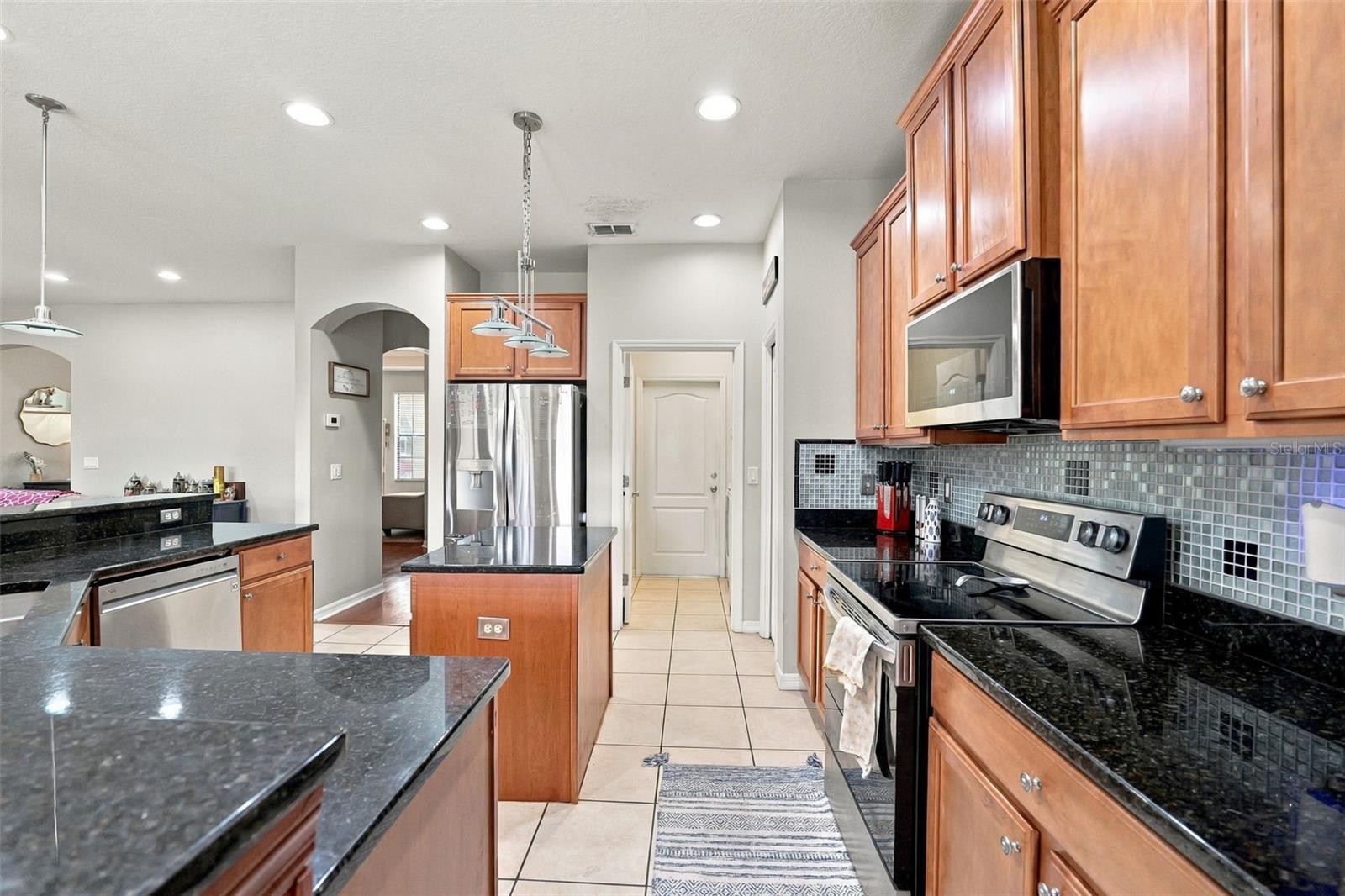9808 CARR RD — photo 11