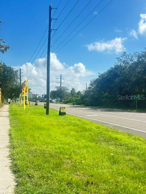 FARNAM DR — photo 2