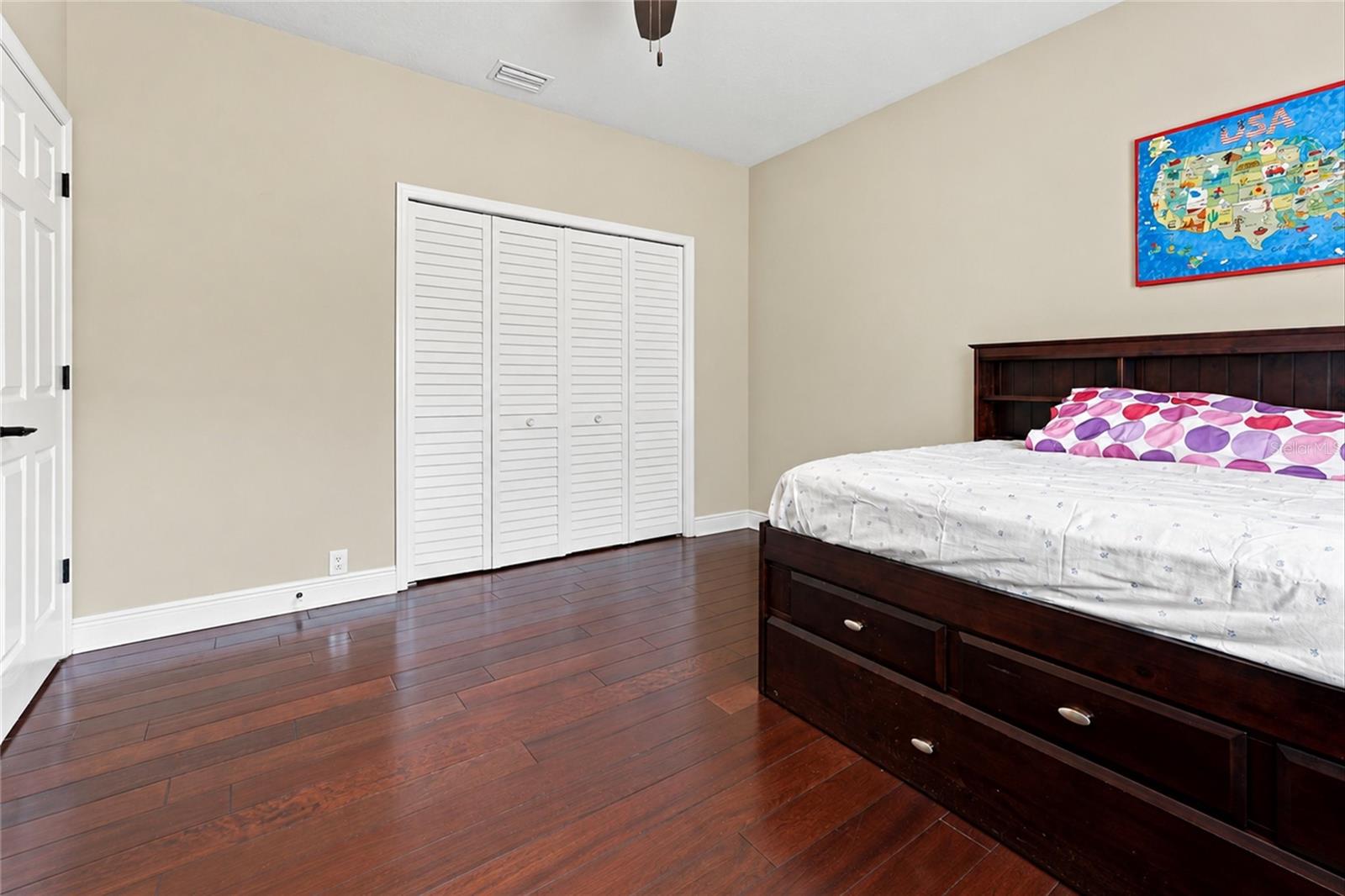 5037 WESLEY DR — photo 31