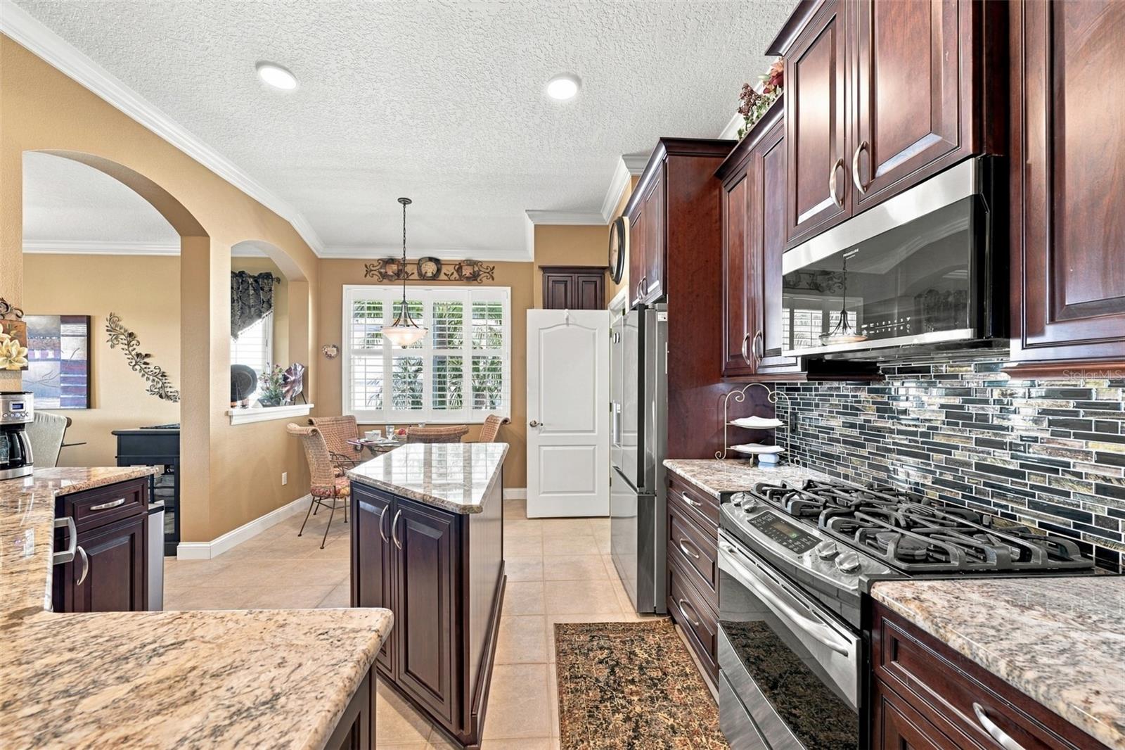 1106 EMERALD DUNES DR — photo 24