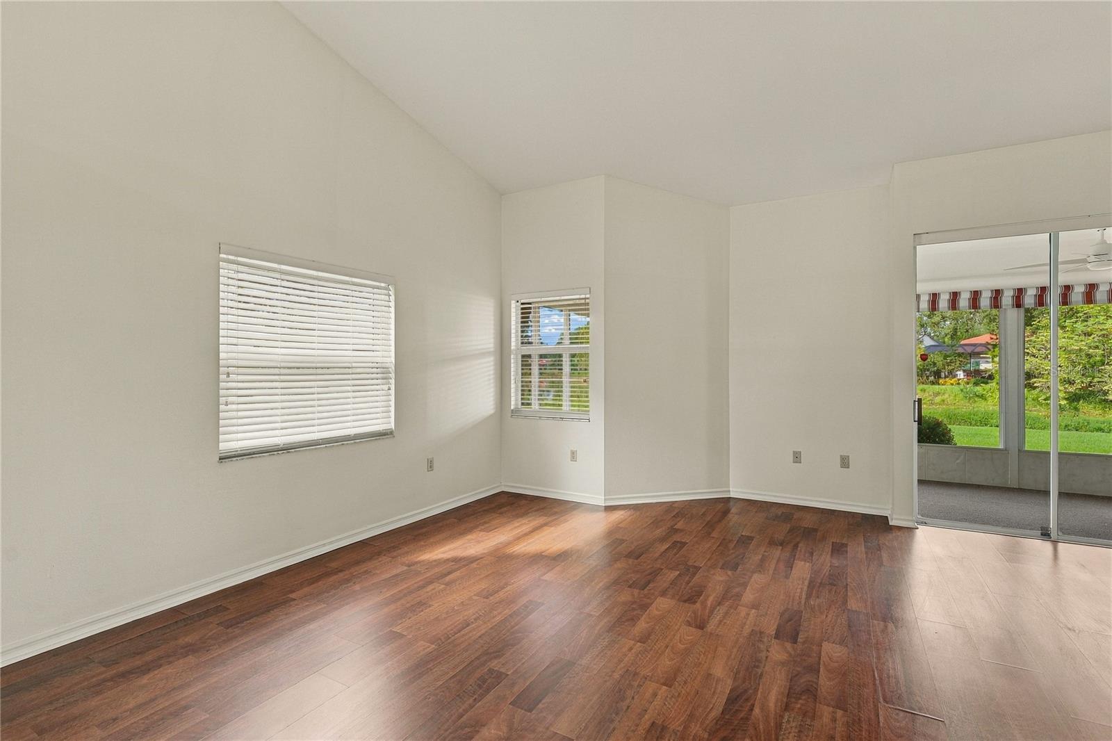 5816 BEAURIVAGE AVE — photo 12
