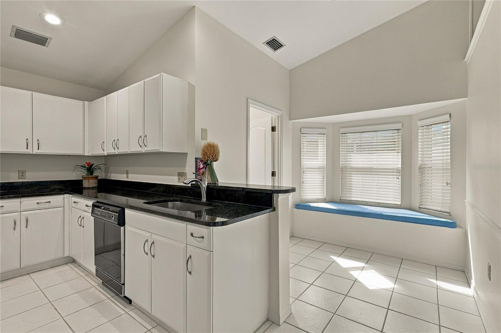 5816 BEAURIVAGE AVE — photo 16