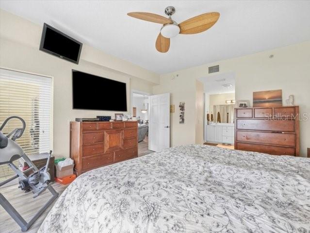 425 150TH AVE #2302 — photo 31