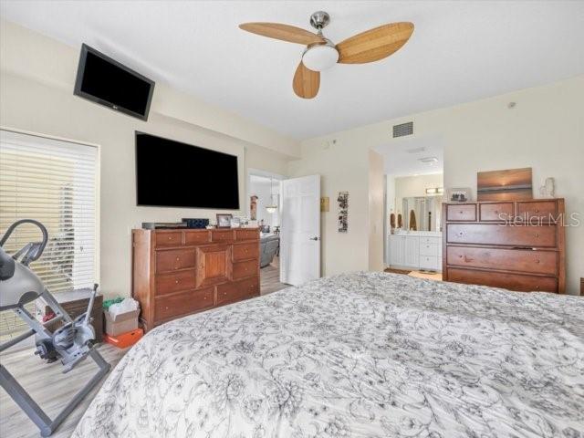 425 150TH AVE #2302 — photo 30