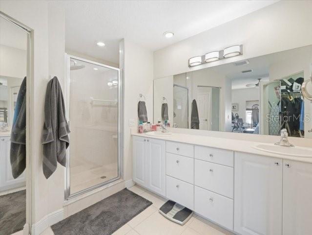 425 150TH AVE #2302 — photo 33
