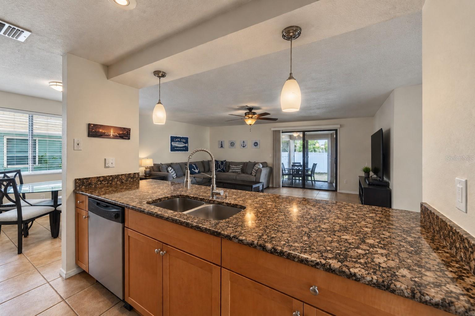 7849 BRODIE DR — photo 9