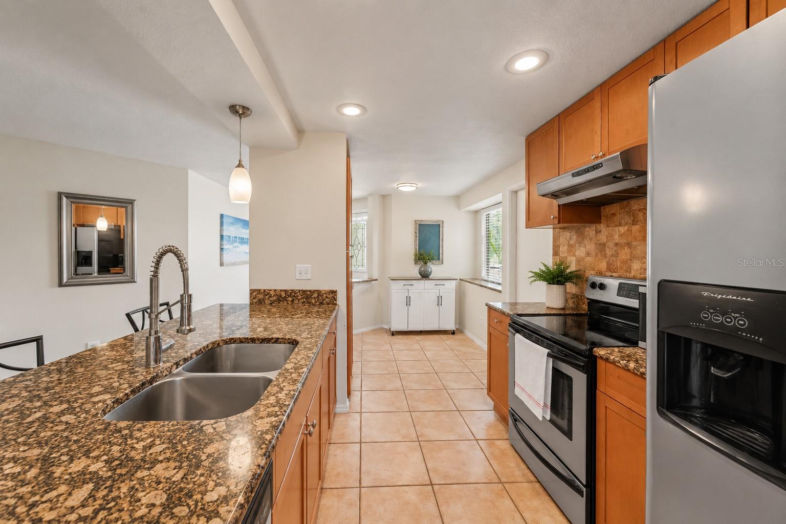 7849 BRODIE DR — photo 3
