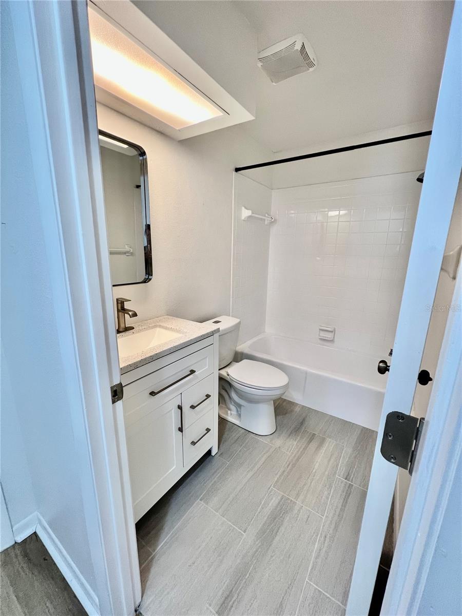 2132 JO AN DR — photo 8