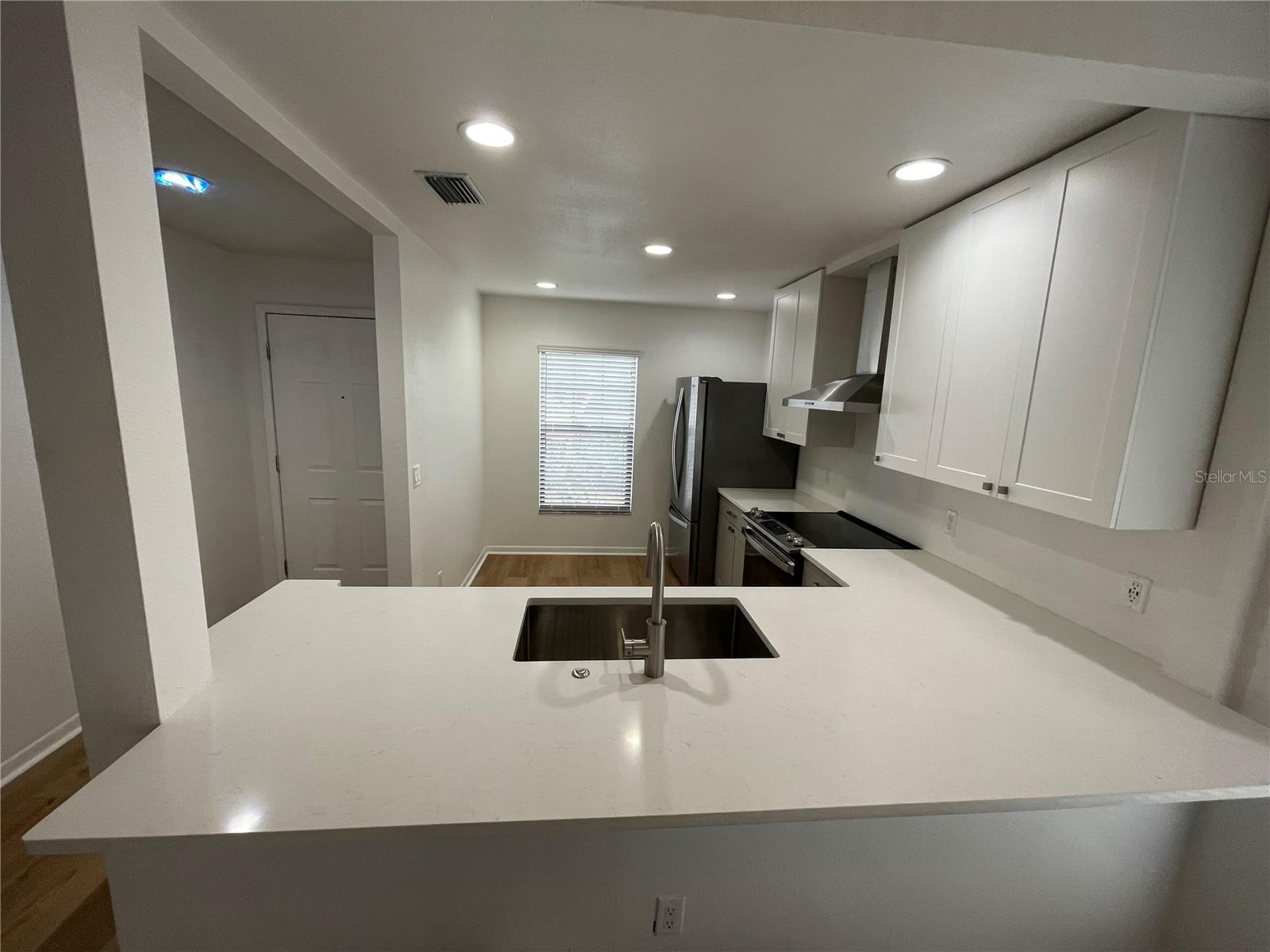 2132 JO AN DR — photo 5