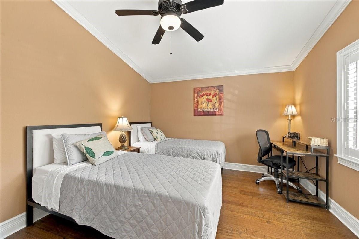5617 MONTE ROSSO RD — photo 34