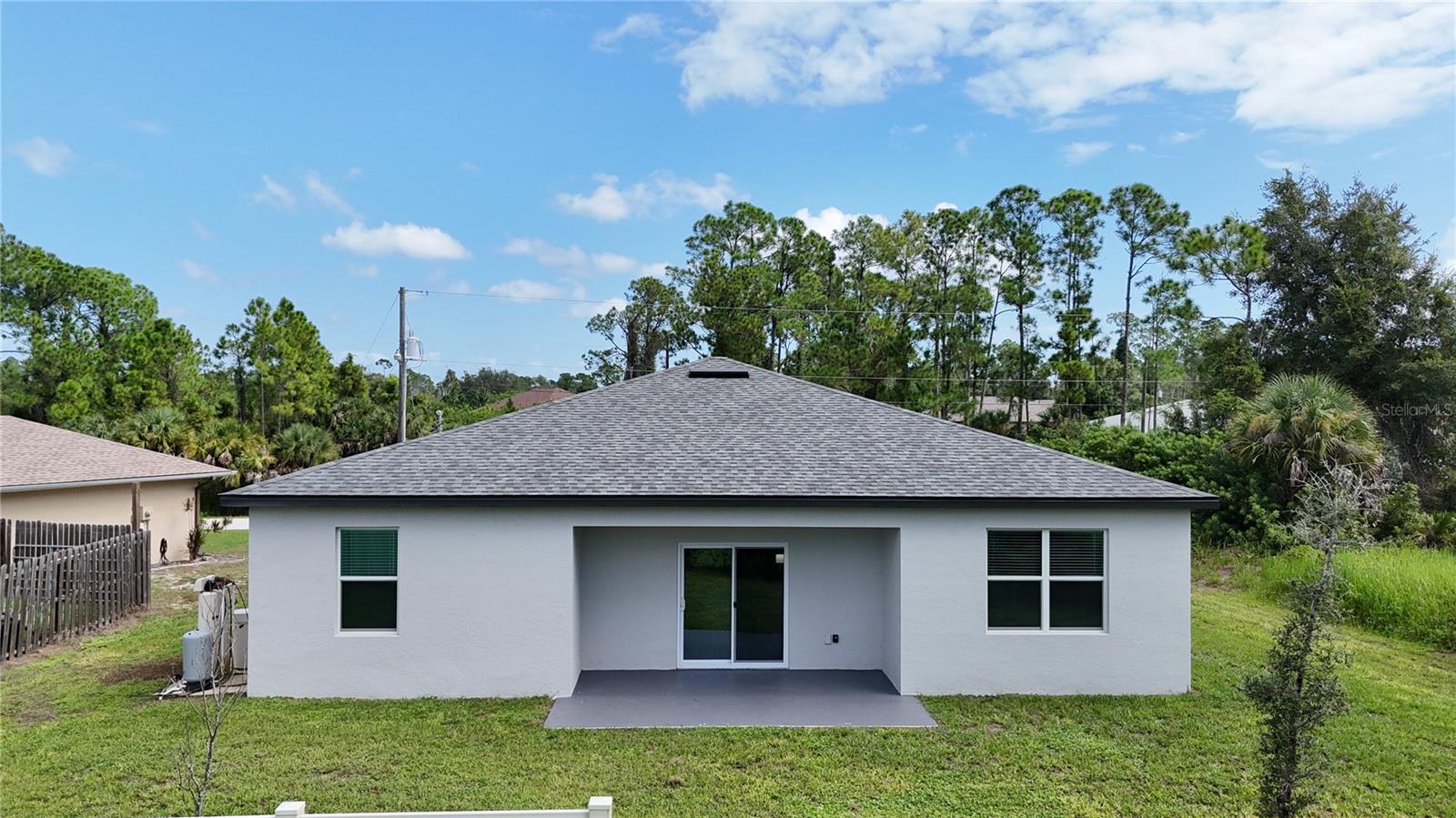 1175 E HALLMARK BLVD — photo 35