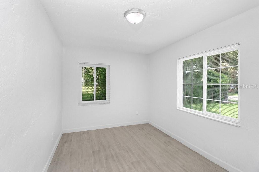 810 PATBUR AVE — photo 15
