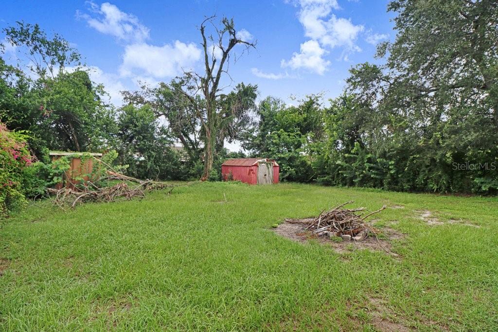 810 PATBUR AVE — photo 31