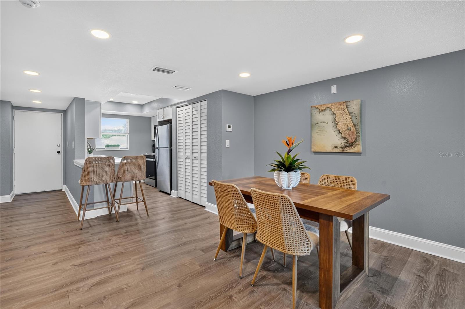 7050 SUNSET DR S #211 — photo 15