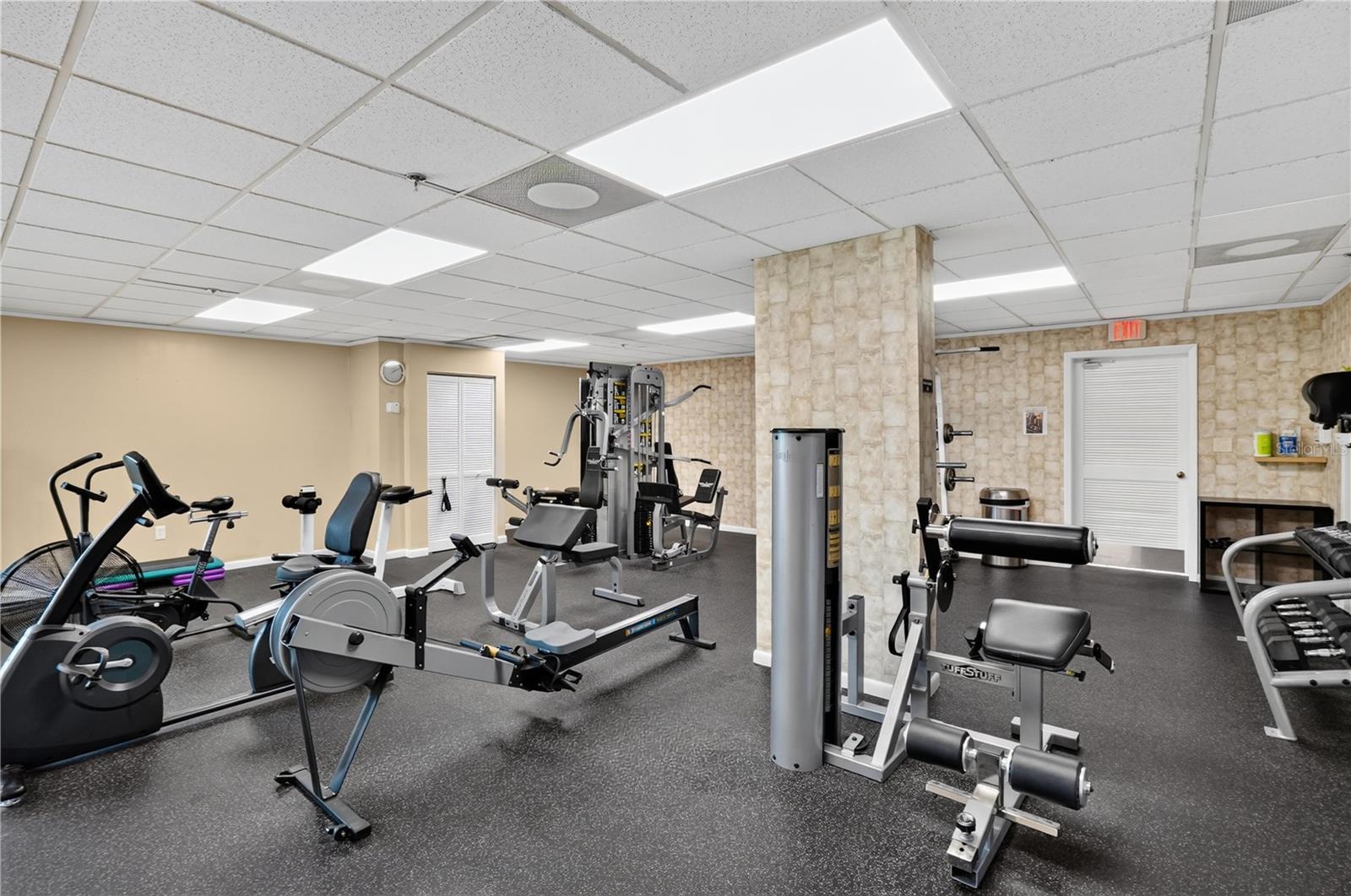 7050 SUNSET DR S #211 — photo 27