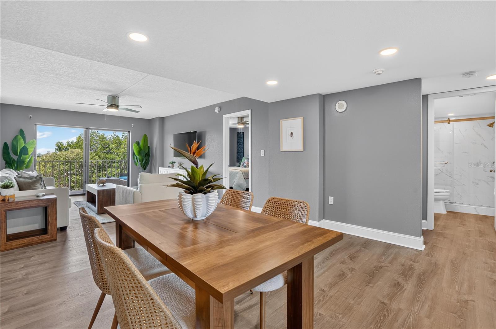 7050 SUNSET DR S #211 — photo 13