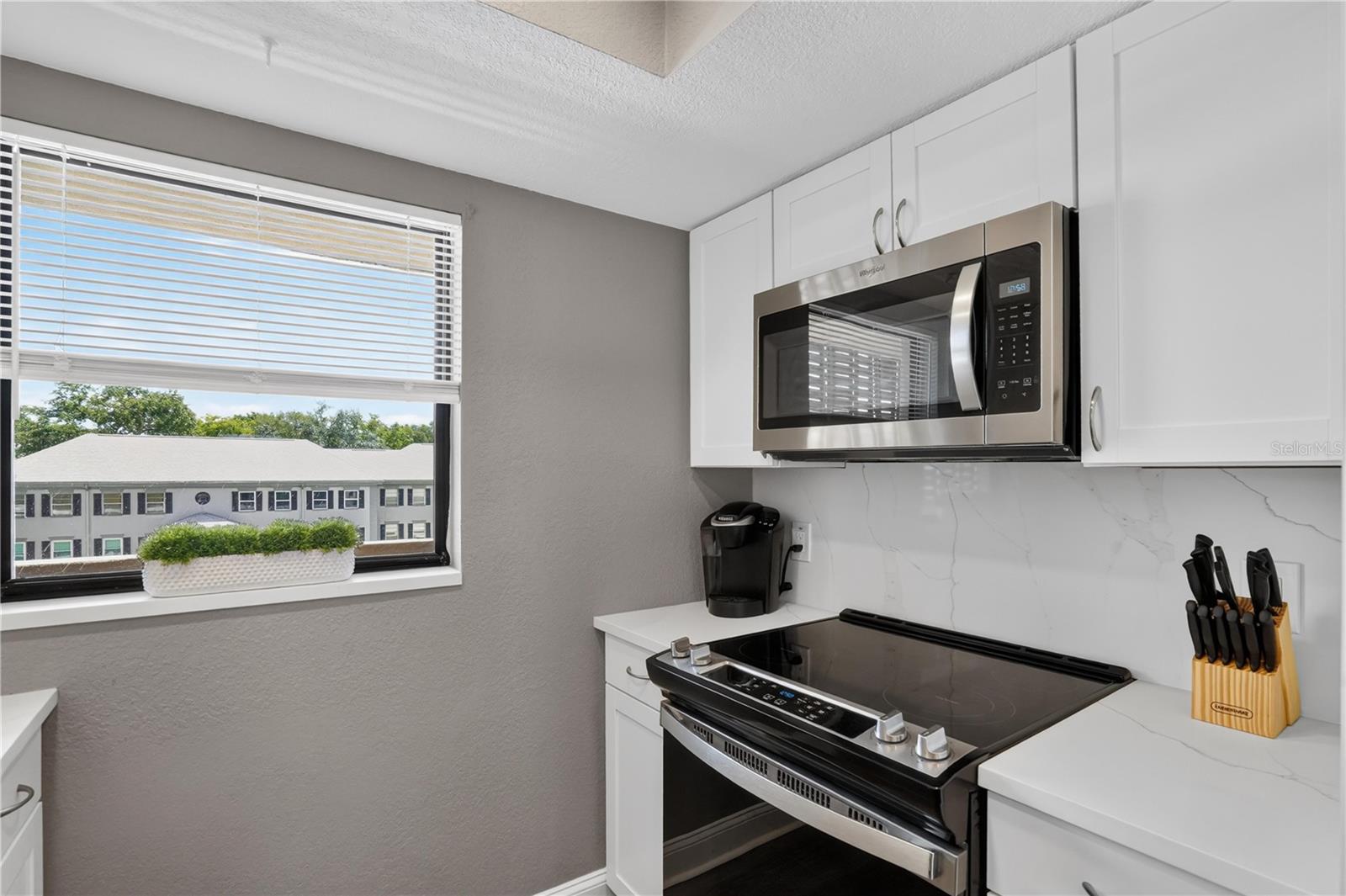 7050 SUNSET DR S #211 — photo 11