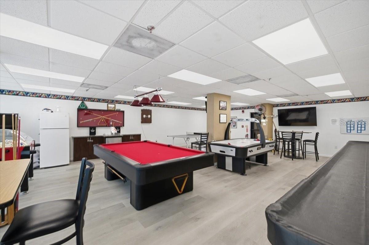 7050 SUNSET DR S #211 — photo 38