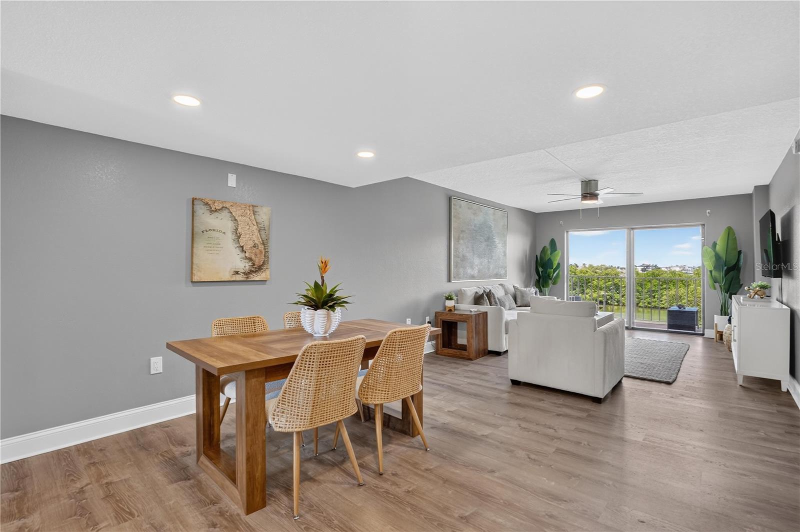 7050 SUNSET DR S #211 — photo 5