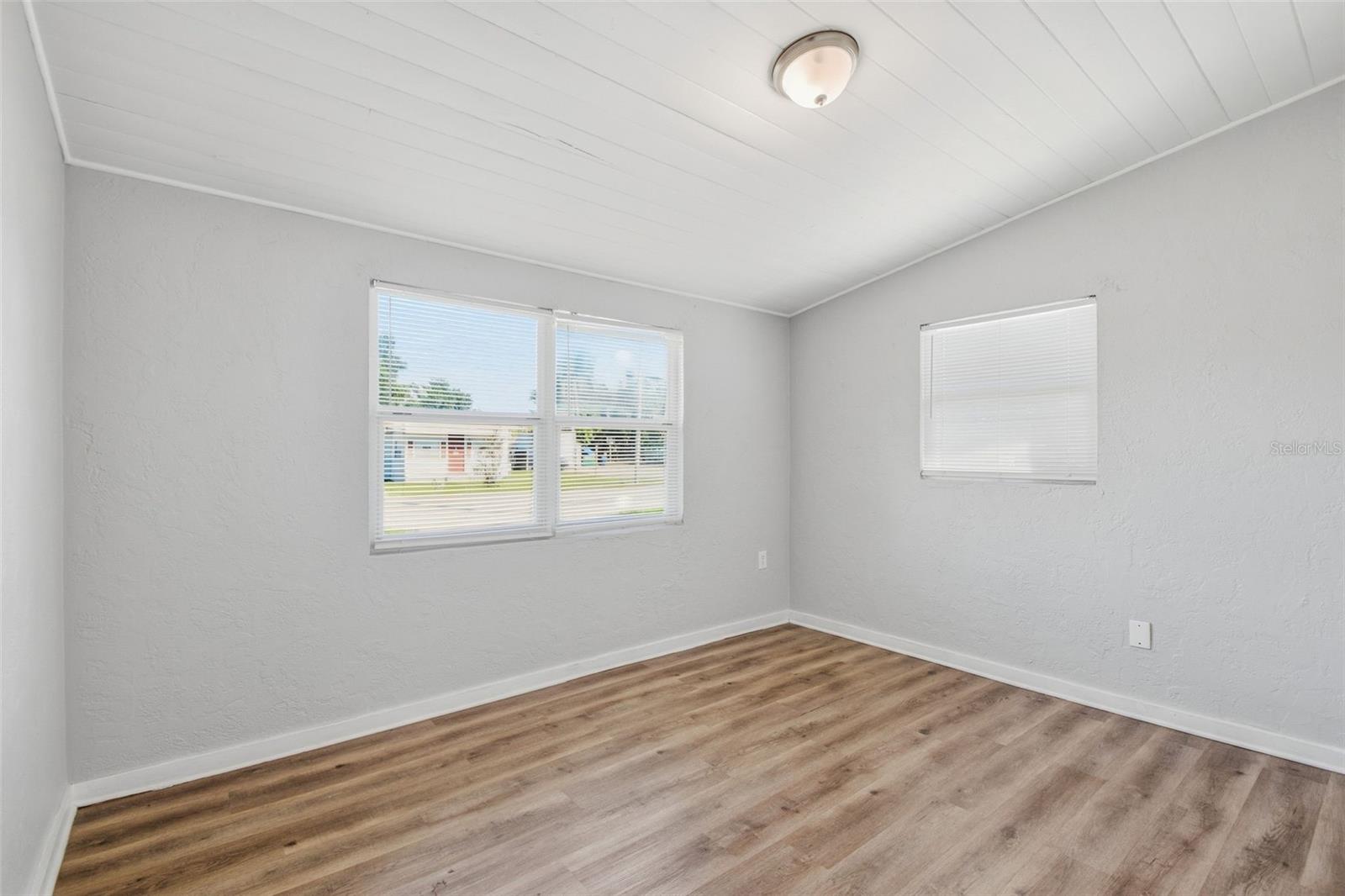 2141 MANGO AVE — photo 26