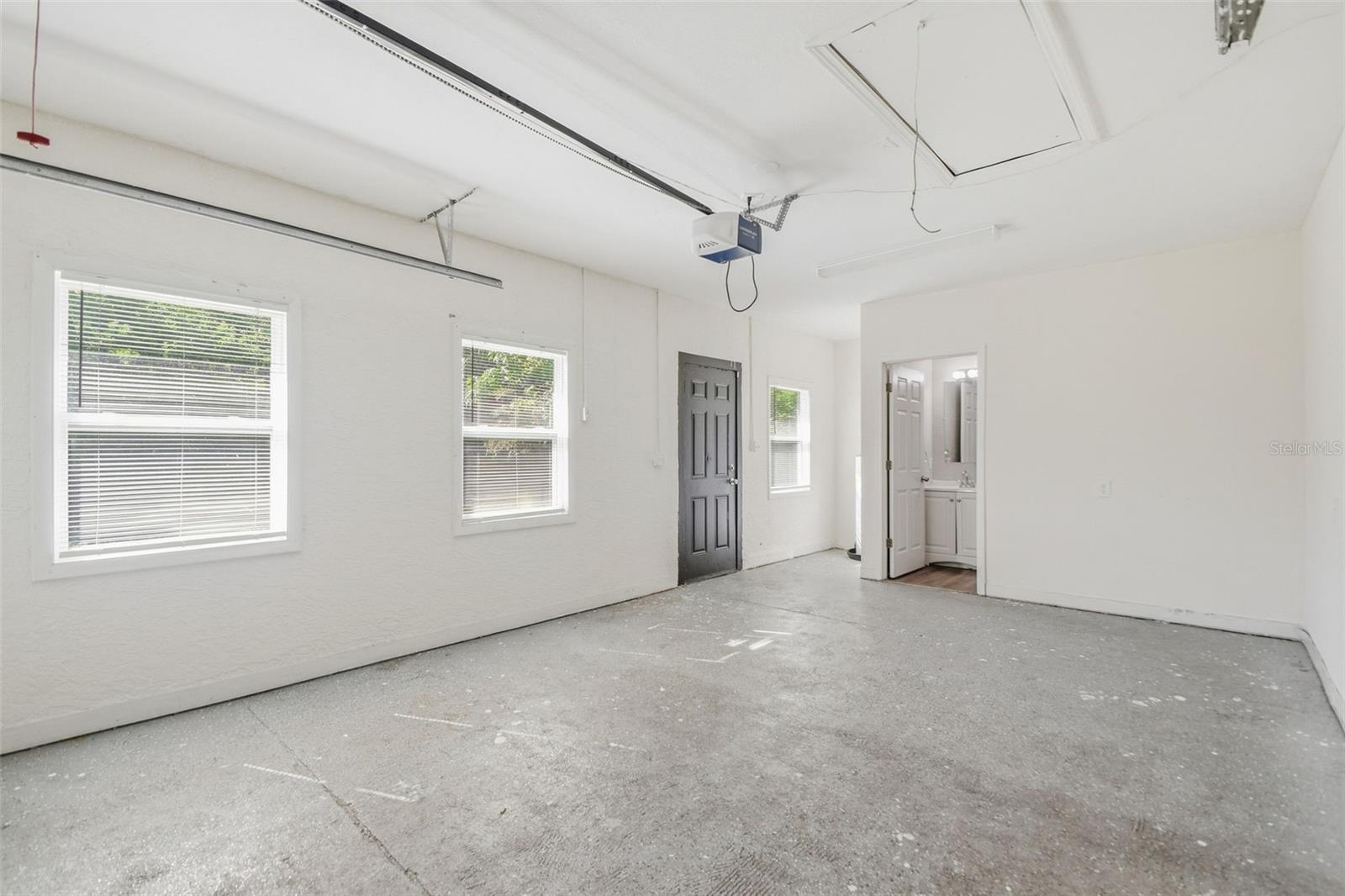 2141 MANGO AVE — photo 35