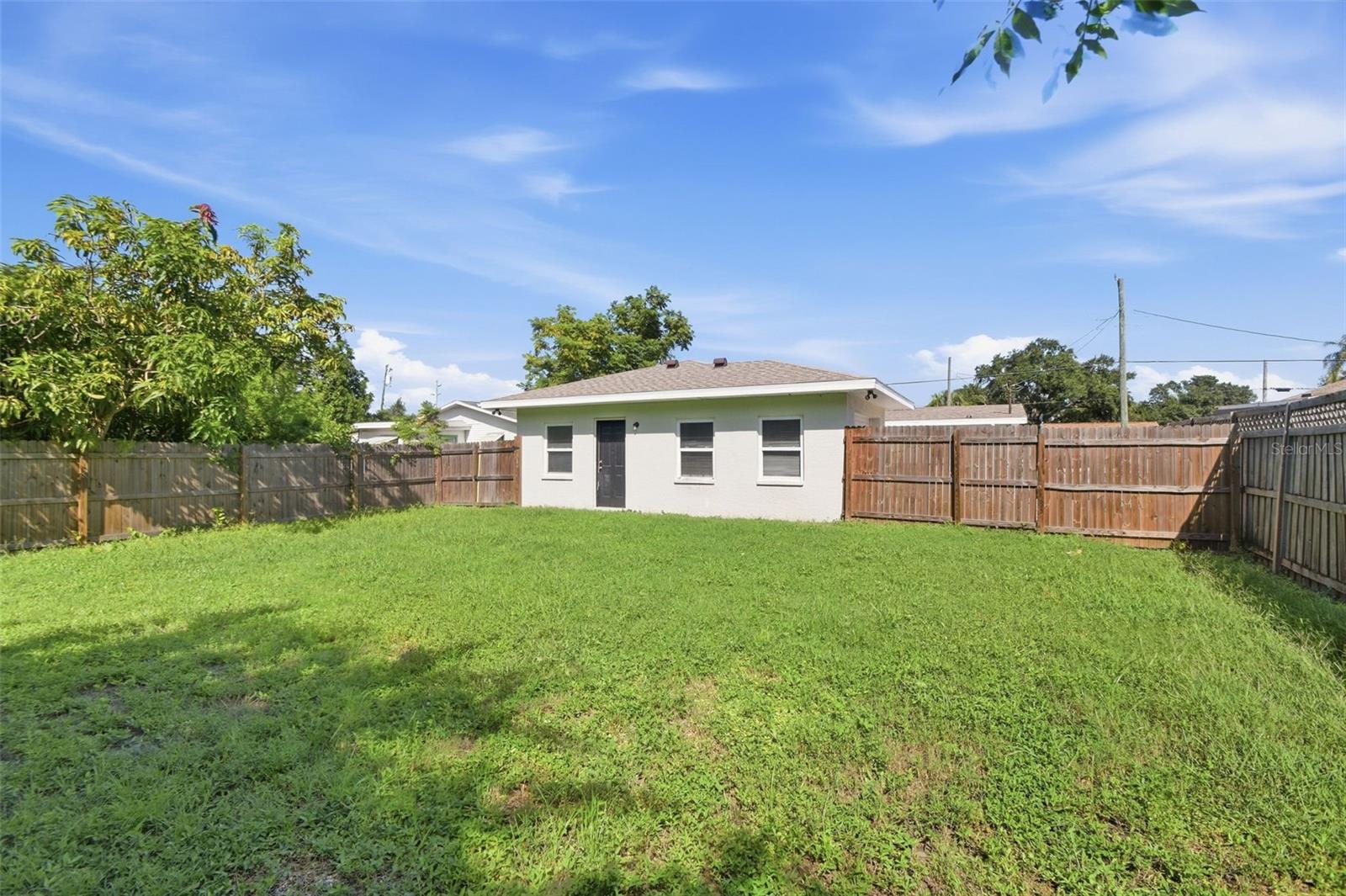 2141 MANGO AVE — photo 38