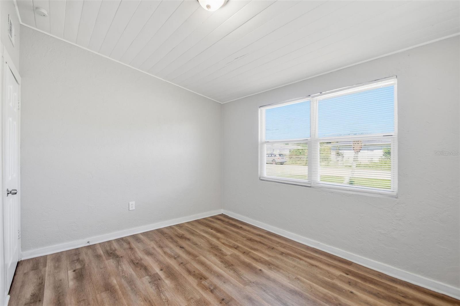 2141 MANGO AVE — photo 21