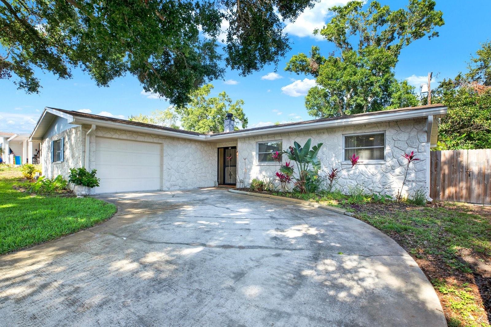 8253 137TH LN — photo 6