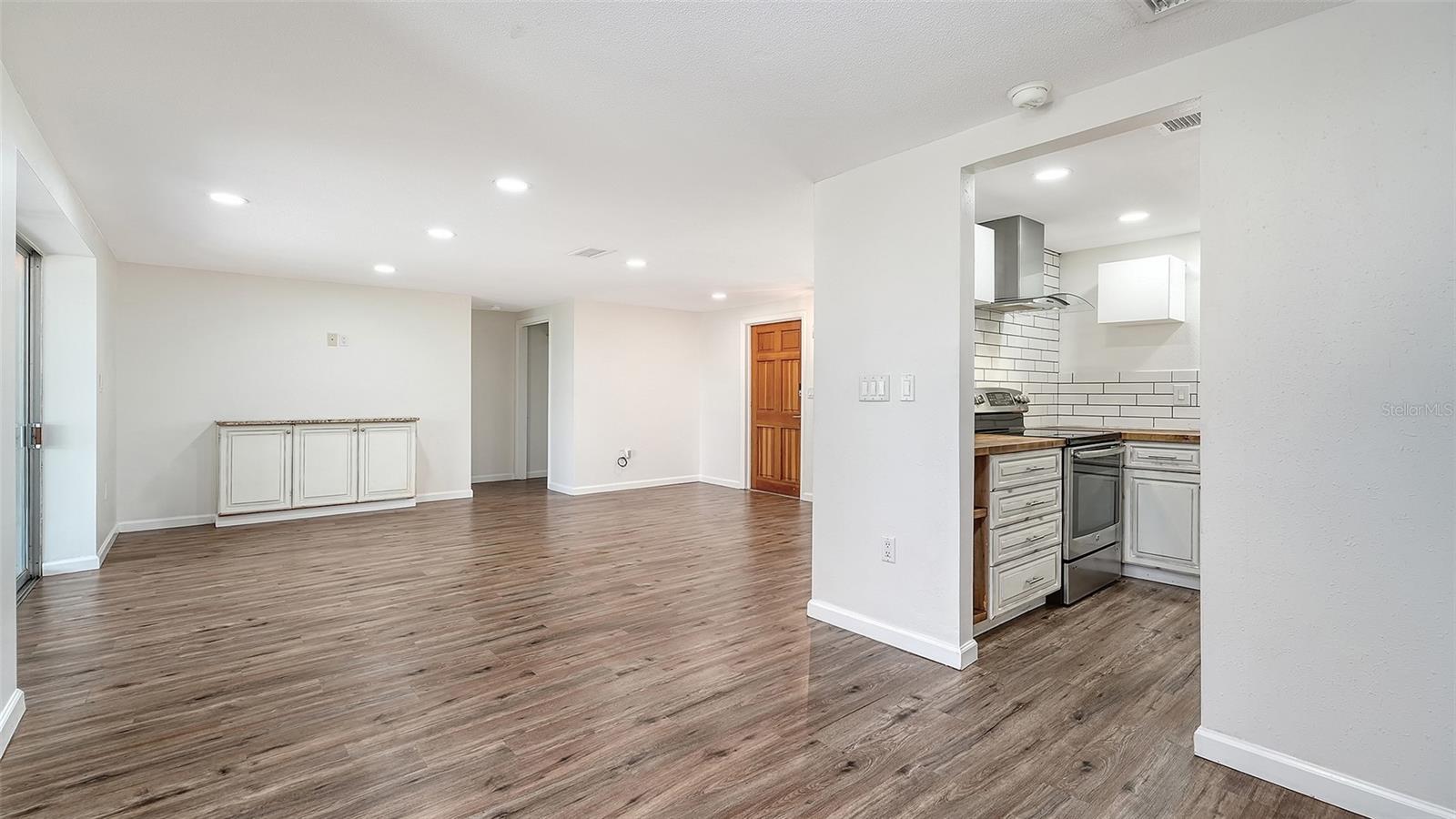 2510 BISPHAM RD — photo 12