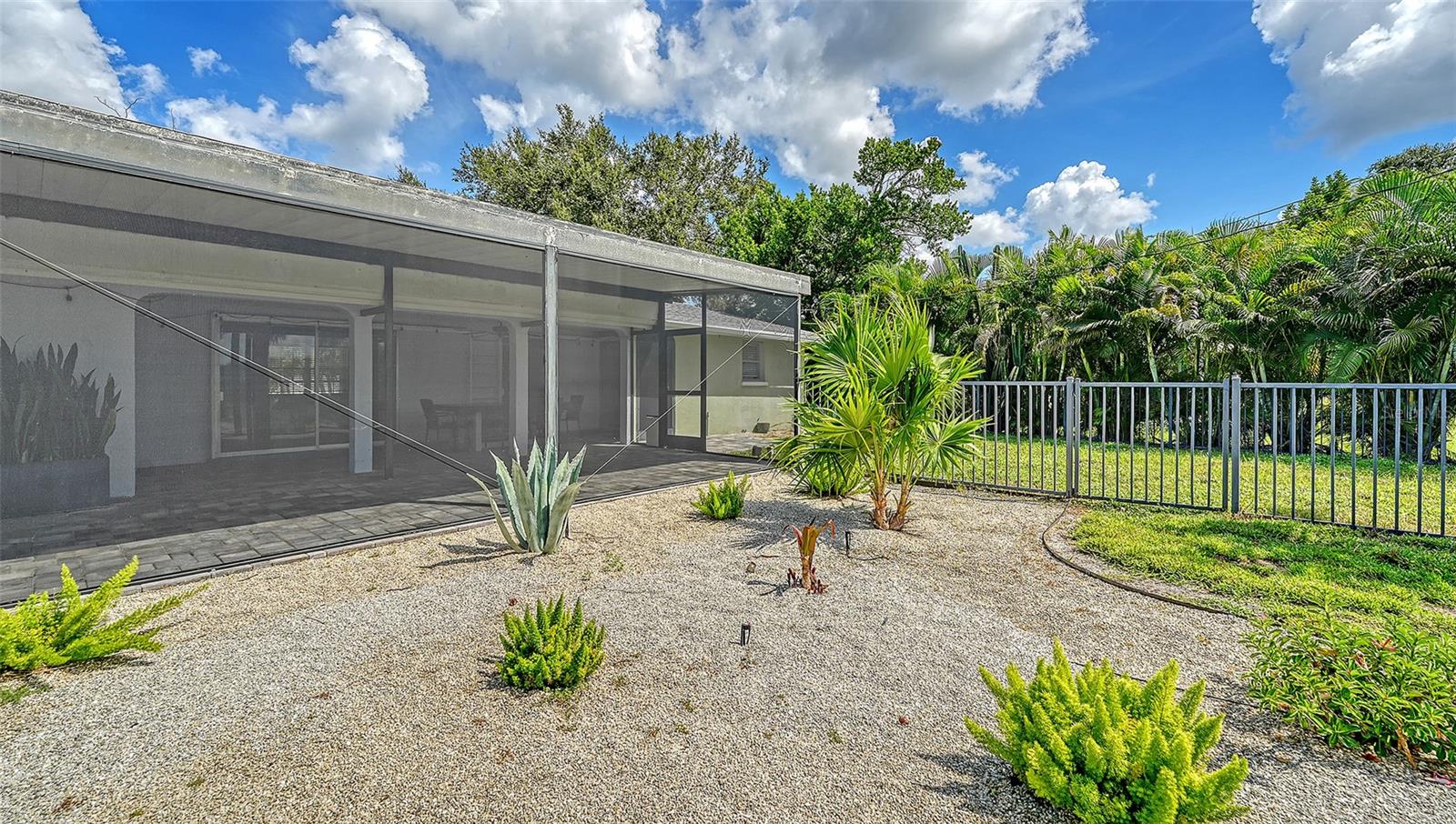 2510 BISPHAM RD — photo 39
