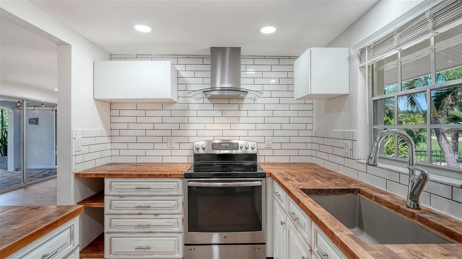 2510 BISPHAM RD — photo 15