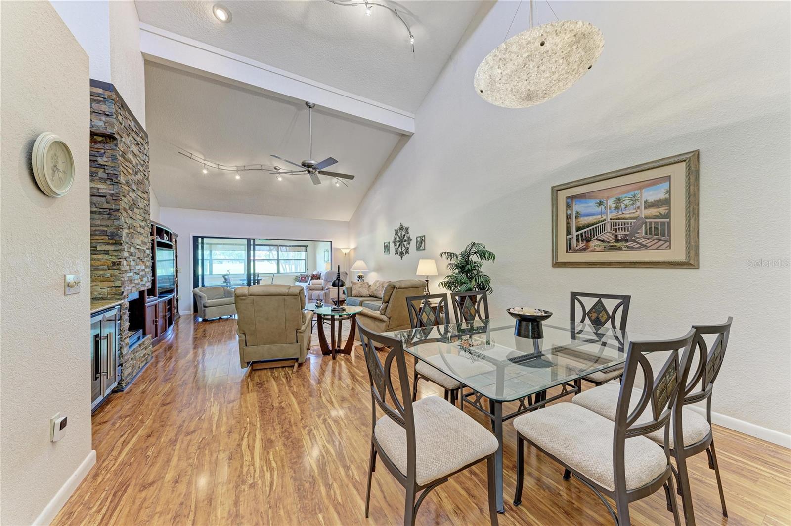 3403 AVENIDA MADERA #B — photo 19