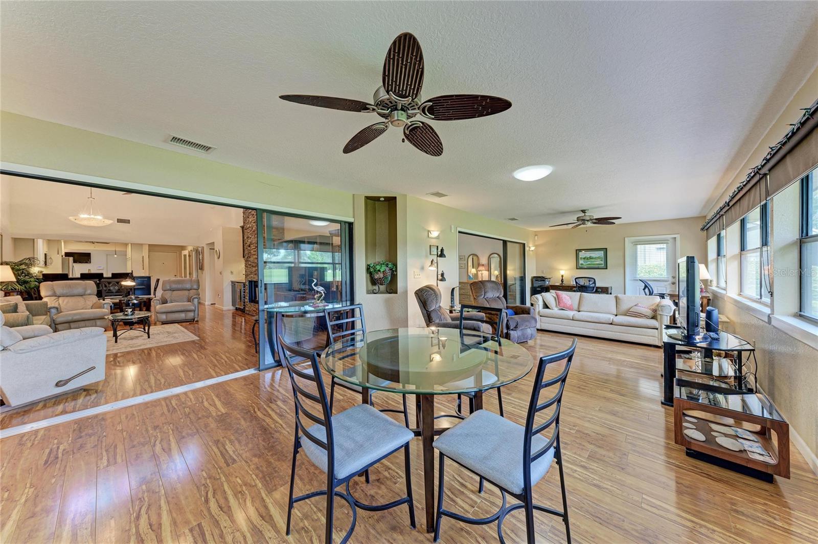 3403 AVENIDA MADERA #B — photo 39