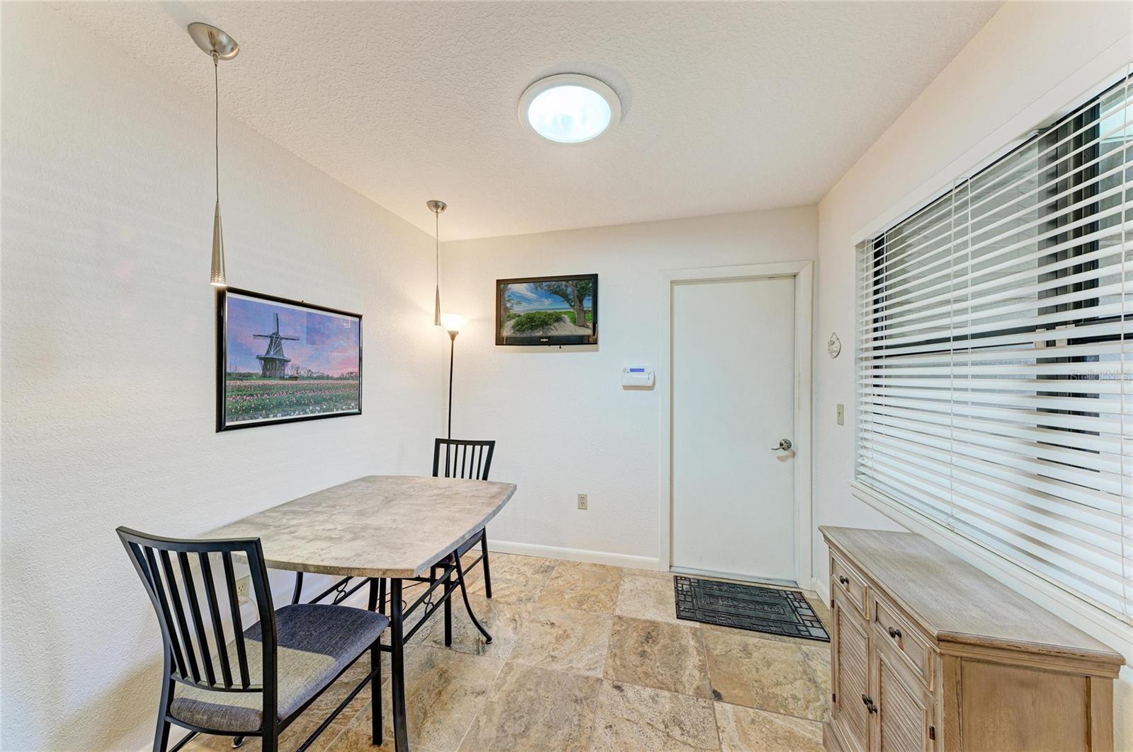 3403 AVENIDA MADERA #B — photo 14