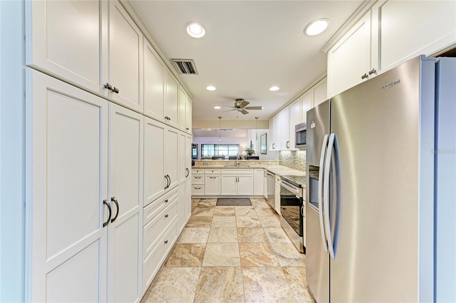 3403 AVENIDA MADERA #B — photo 15