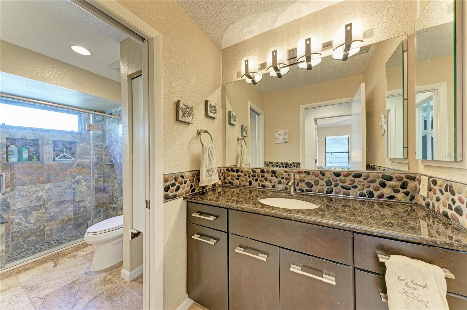 3403 AVENIDA MADERA #B — photo 32