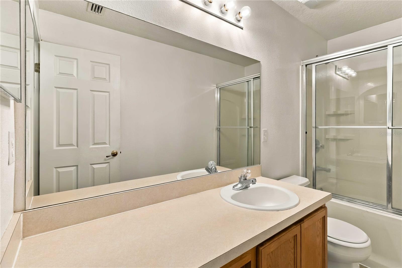 10810 JOHANNA AVE — photo 14