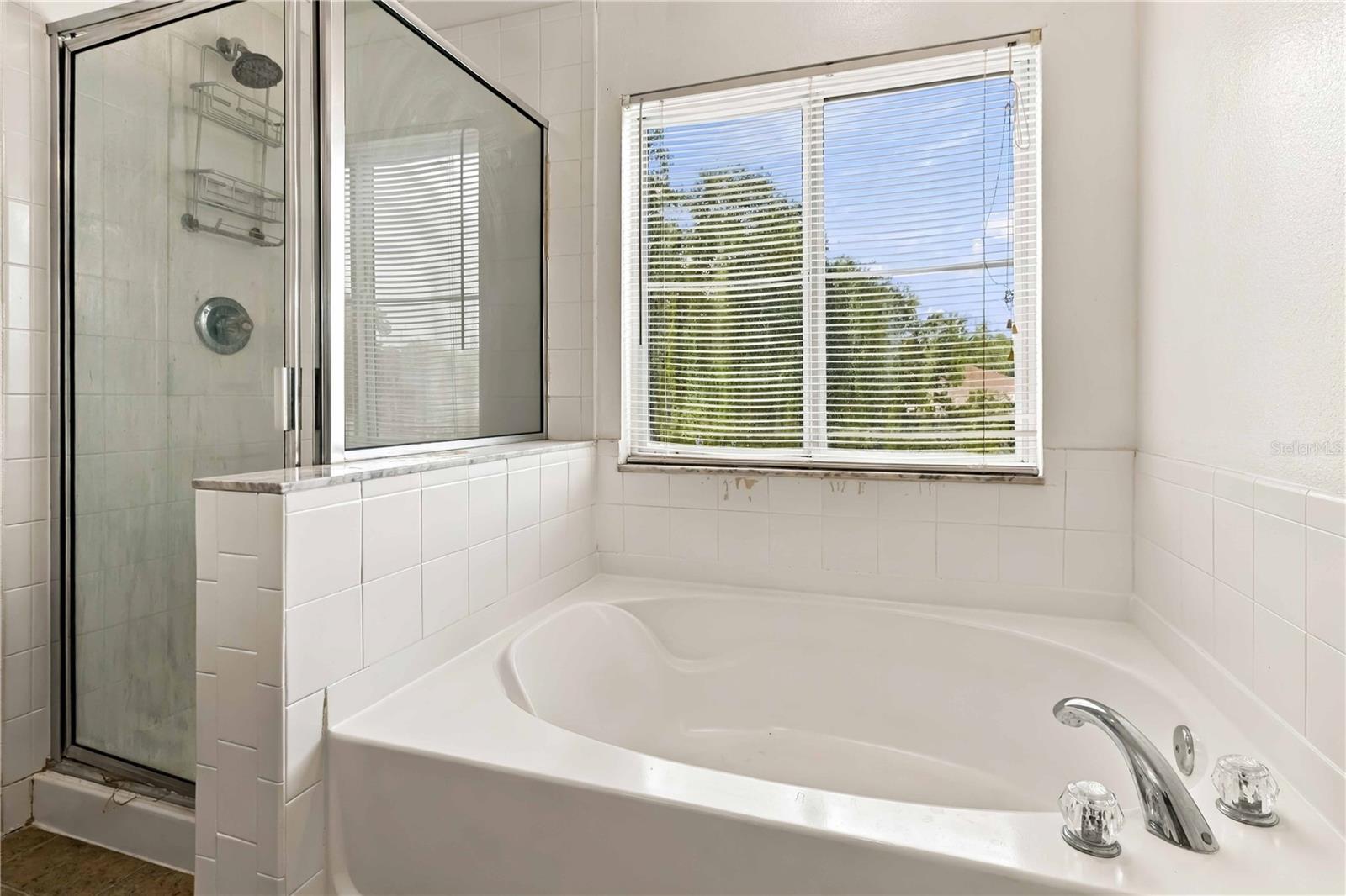 10810 JOHANNA AVE — photo 12