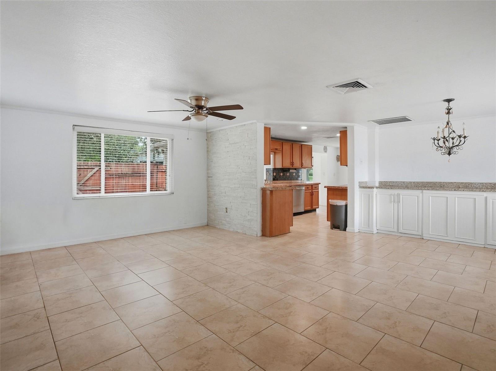 8502 ARROWHEAD DR — photo 8