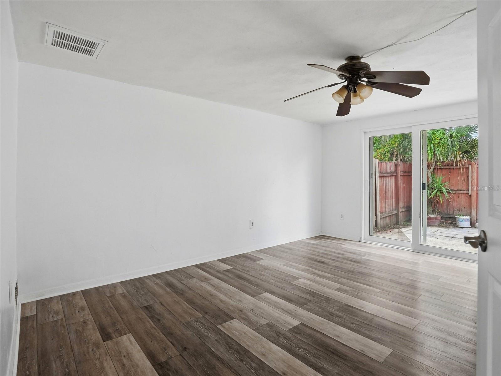8502 ARROWHEAD DR — photo 19
