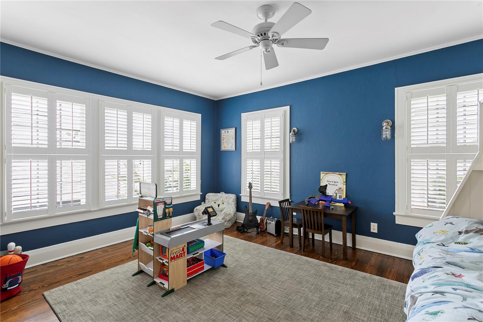 802 S DELAWARE AVE — photo 44