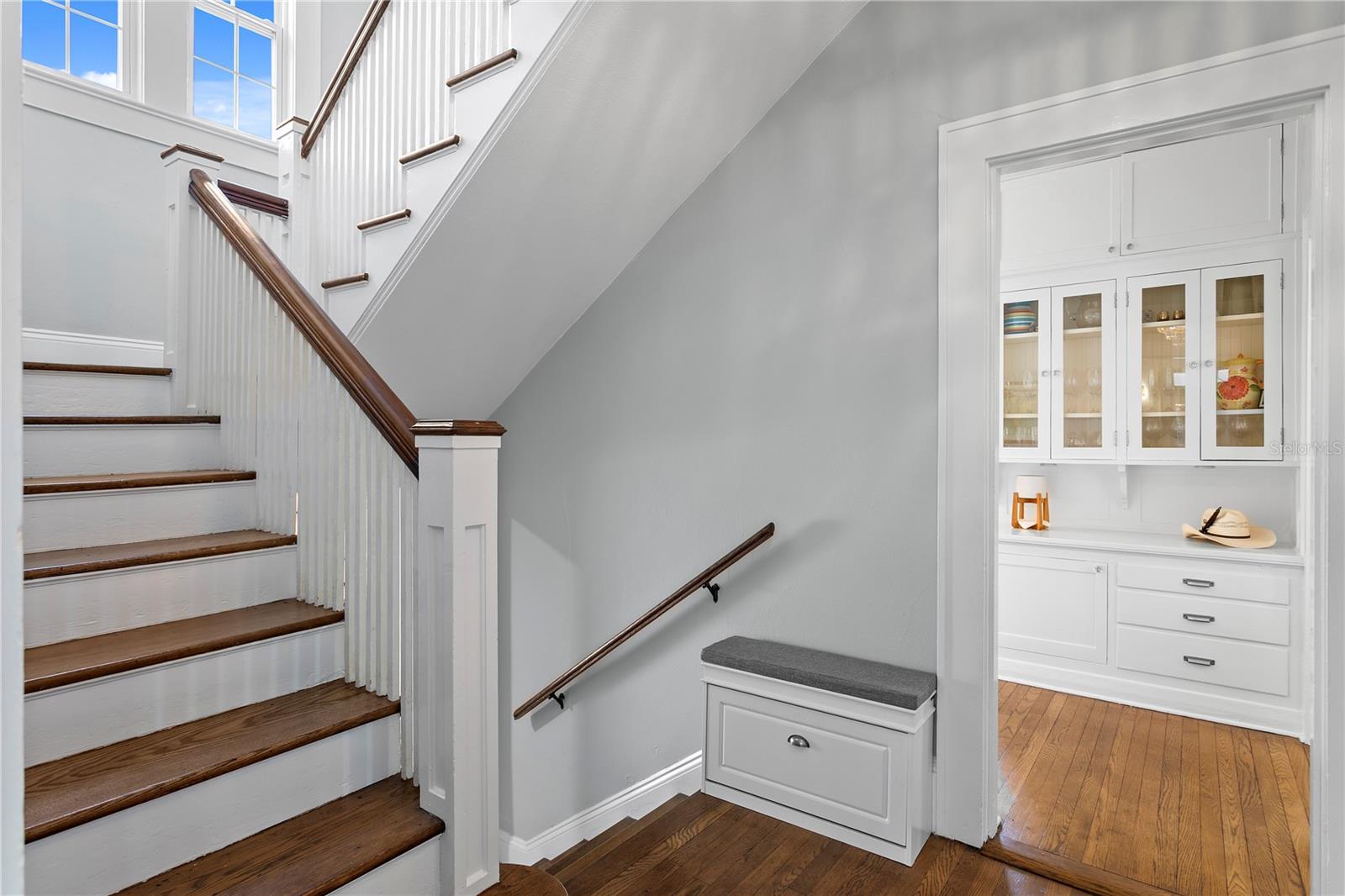 802 S DELAWARE AVE — photo 28