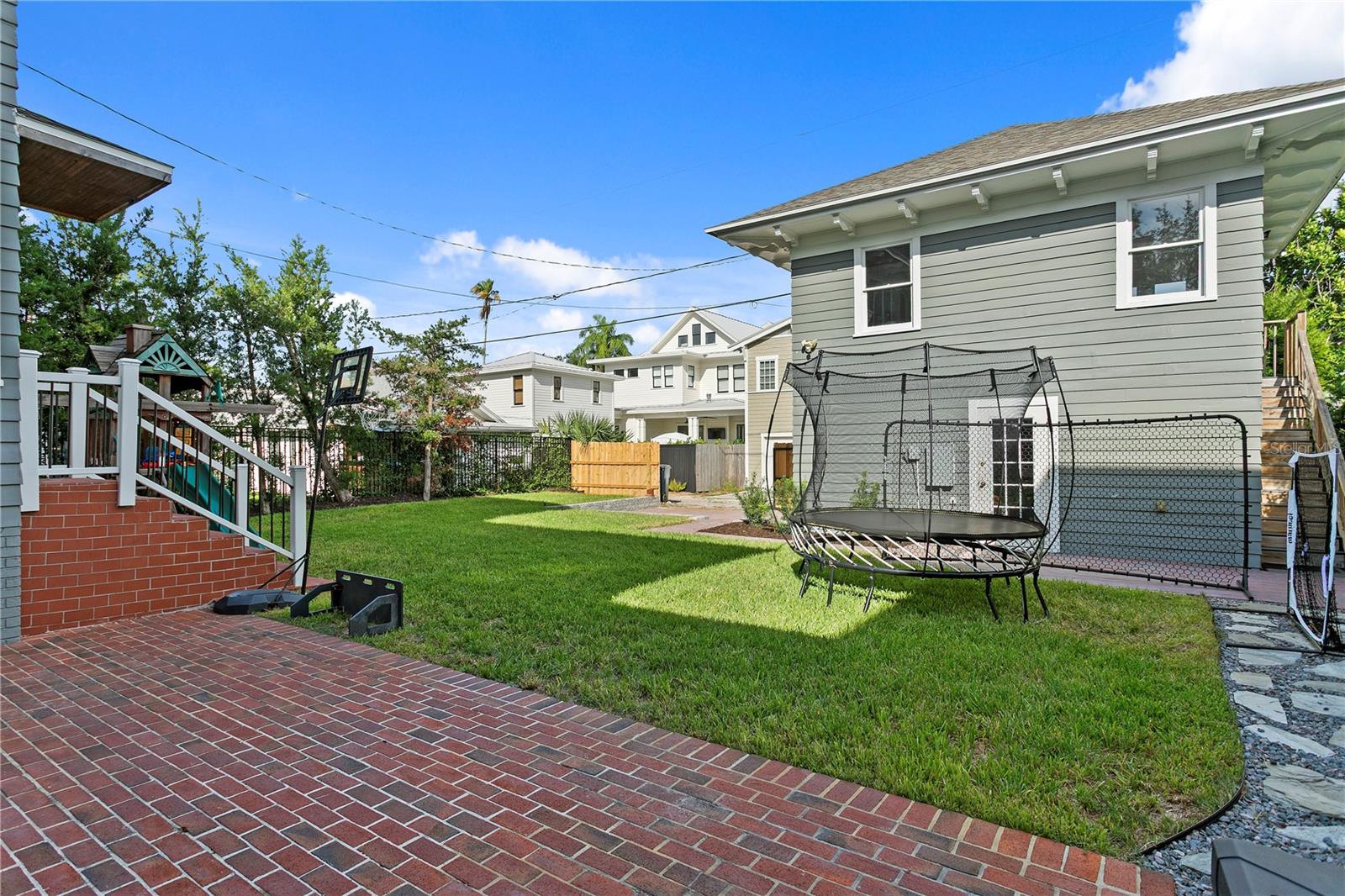 802 S DELAWARE AVE — photo 51