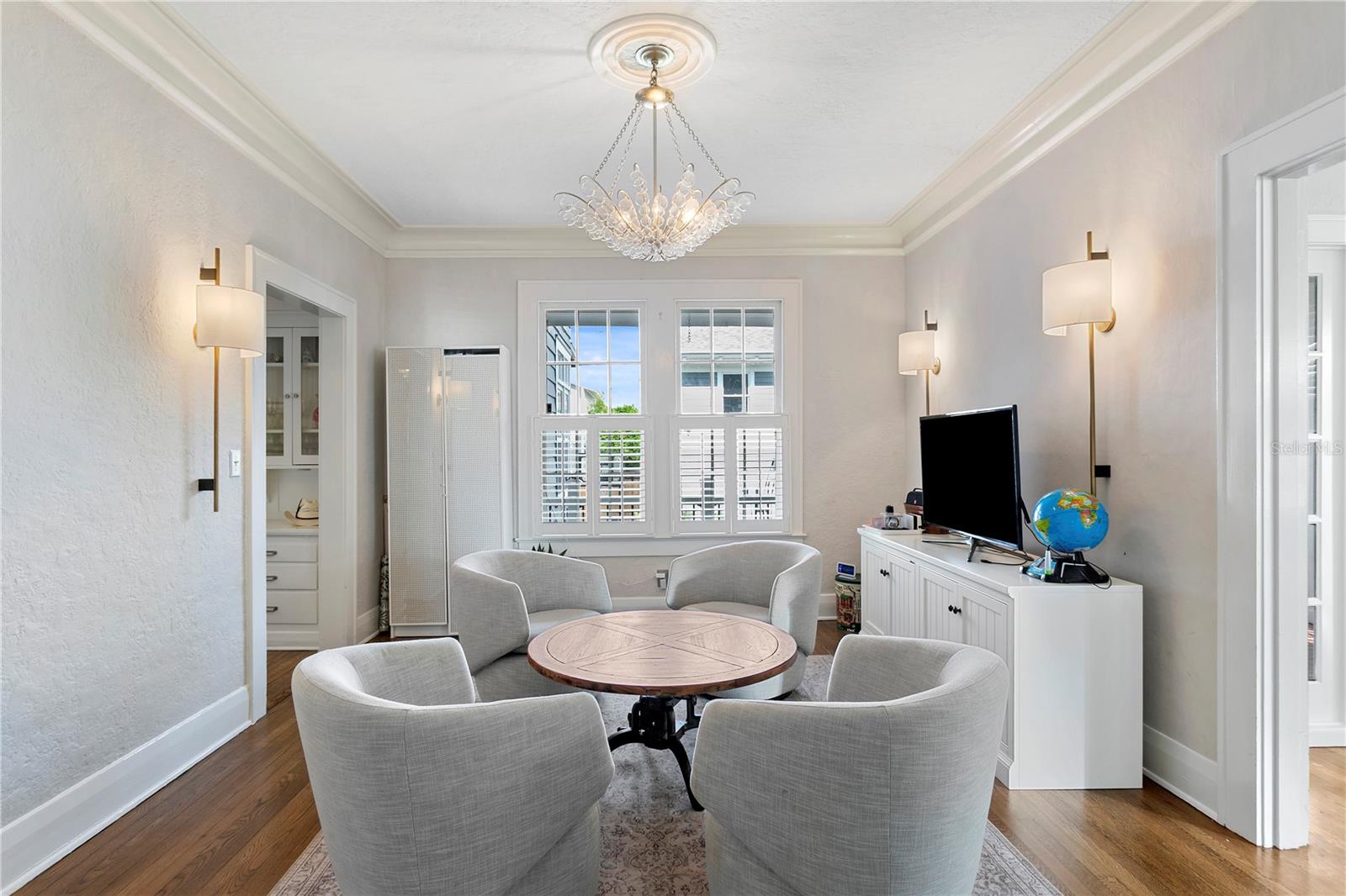 802 S DELAWARE AVE — photo 18