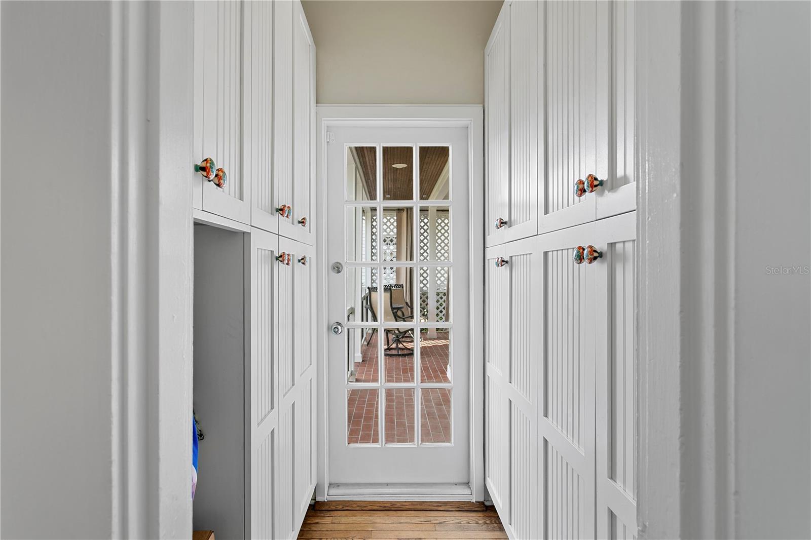 802 S DELAWARE AVE — photo 47
