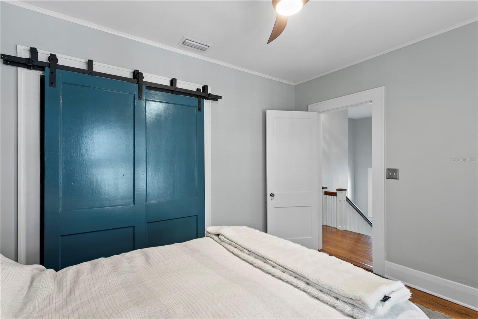 802 S DELAWARE AVE — photo 39