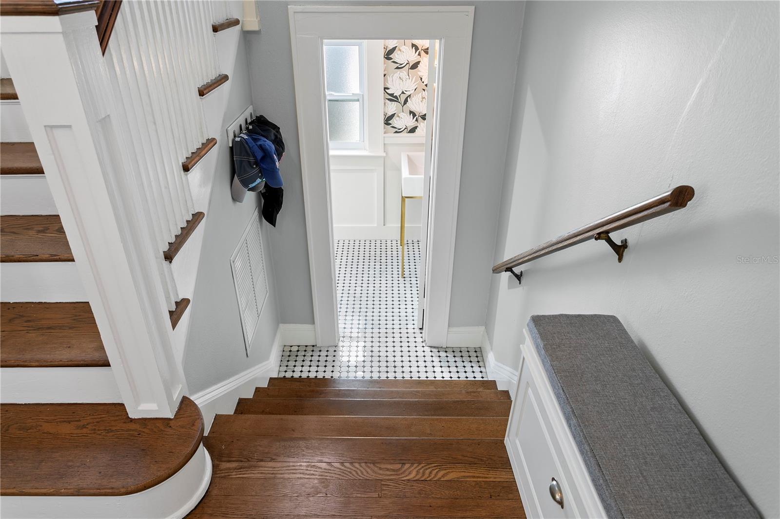 802 S DELAWARE AVE — photo 29