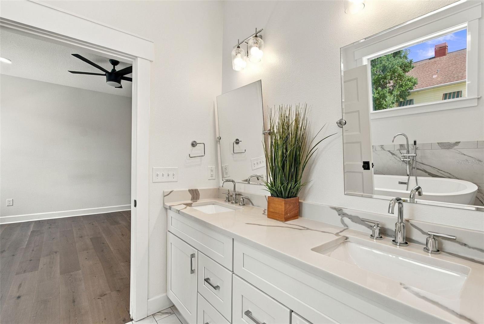 7409 S SPARKMAN ST — photo 35