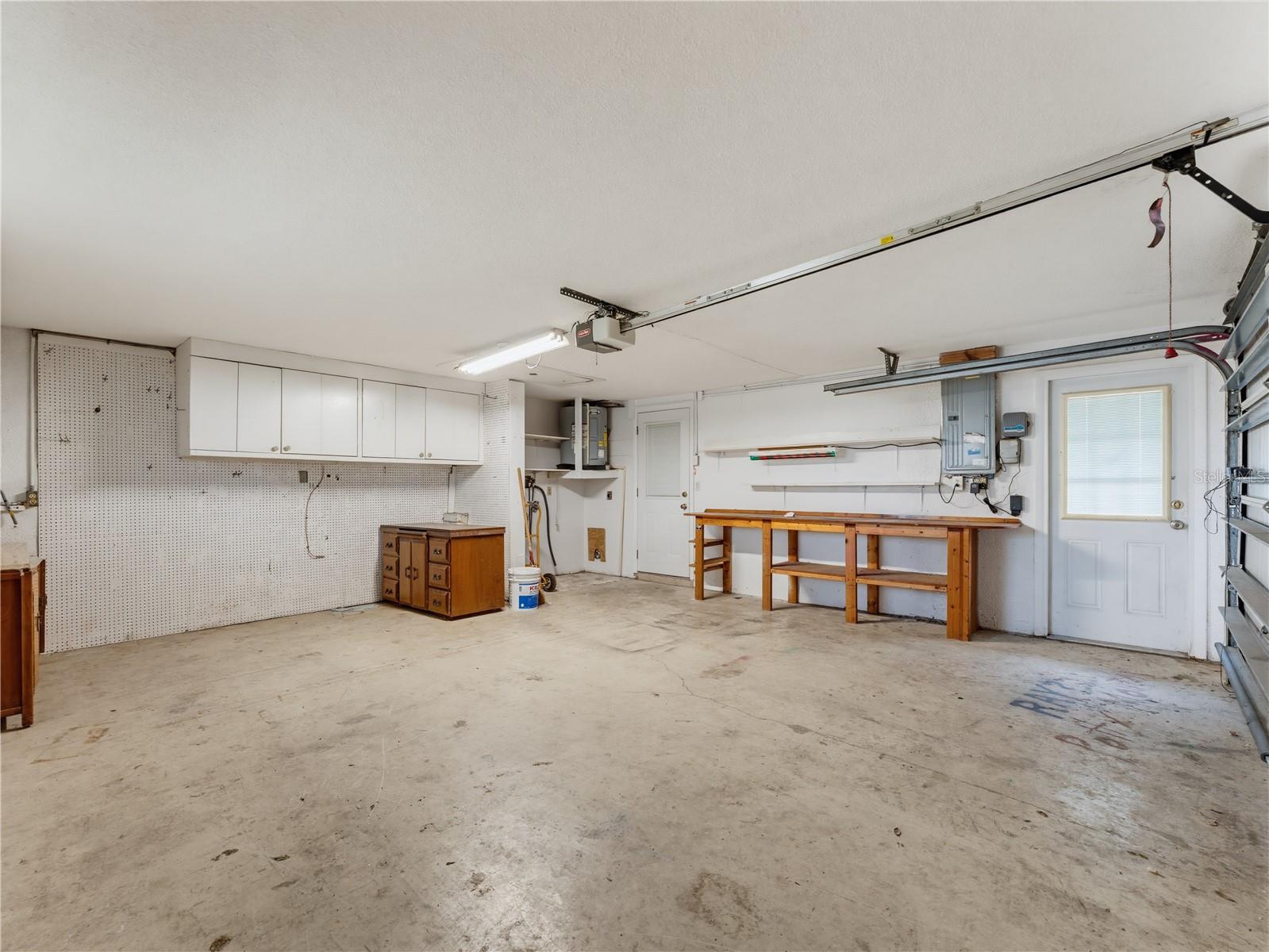 7014 FLAGGLER DR — photo 42